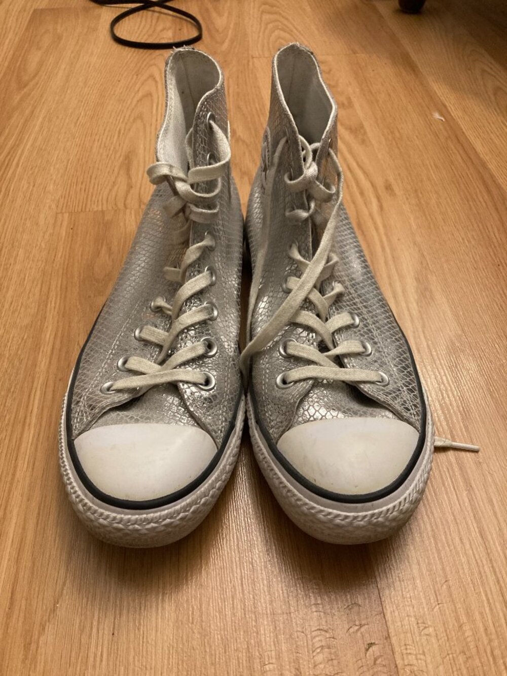 Metallic silver snakeskin pattern high top Converse - Picture 8 of 8
